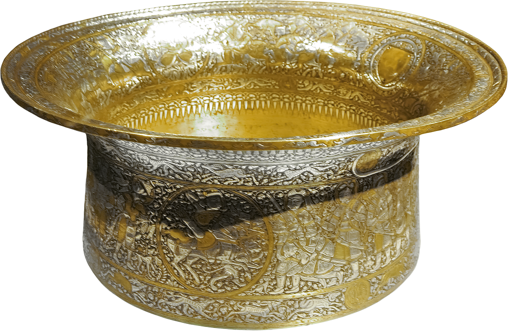 Le bassin dit « Baptistère de Saint Louis ». Muhammad ibn al-Zayn, vers 1320-1340. Laiton, argent, or et pâte noire . 50,2 × 22,2 cm.