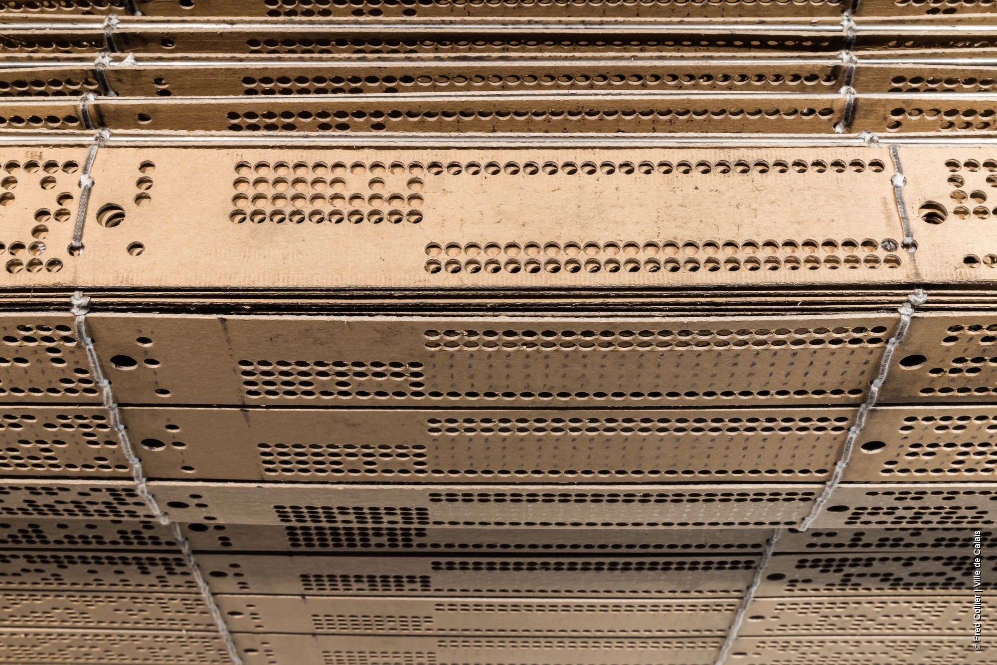 Carton Jacquard, collections Cité de la dentelle et de la mode (crédit photo F. Collier)