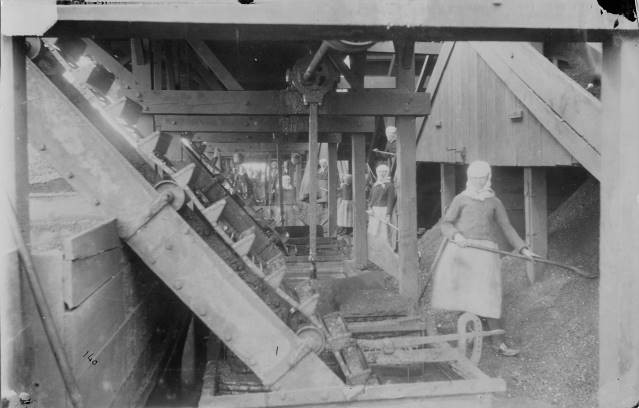 Norias, criblage du charbon, Le Creusot 1880-1885.