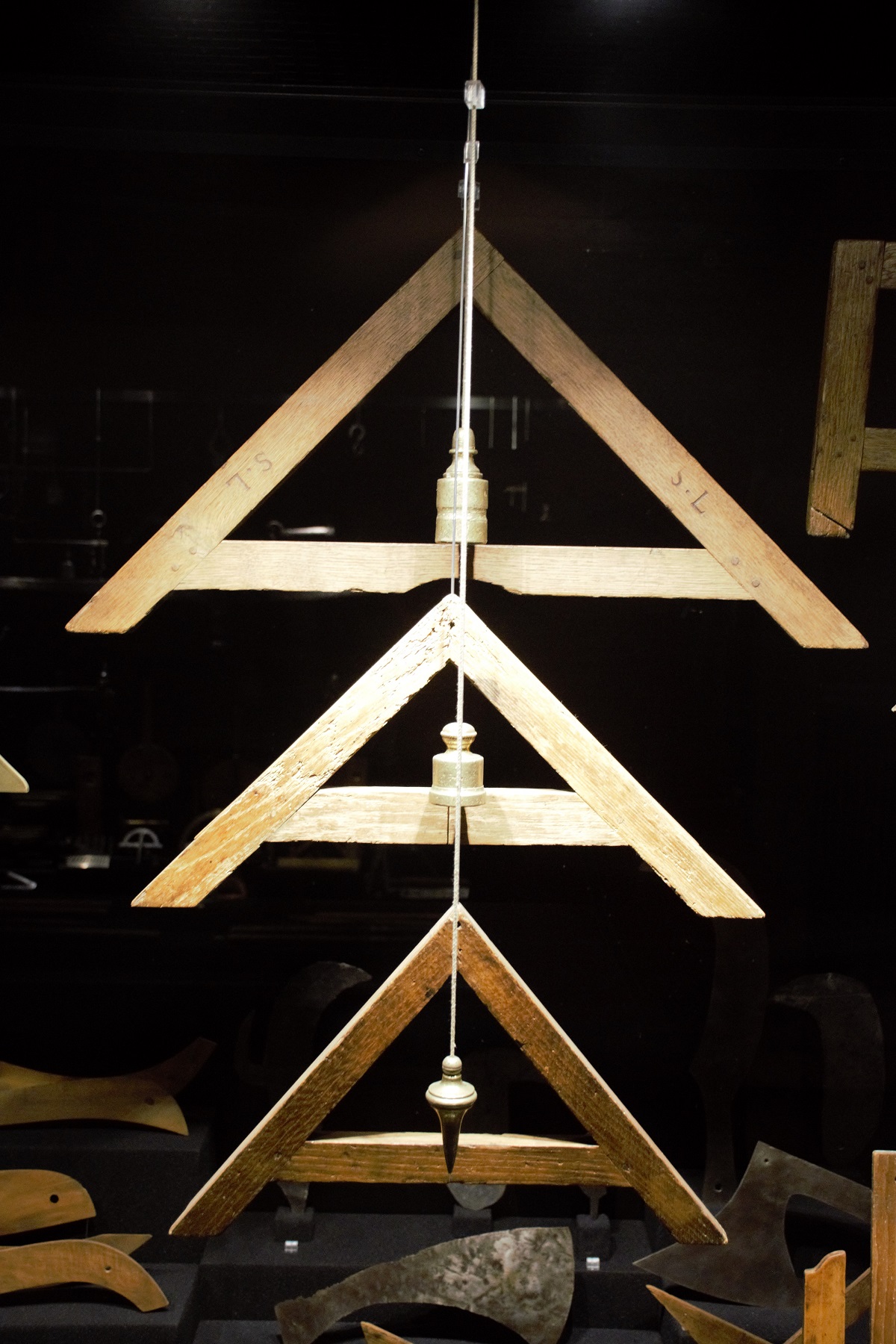 Equerres et fils à plomb